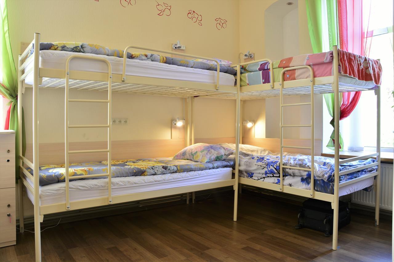Vishnya Hostel Dnipro Exteriör bild