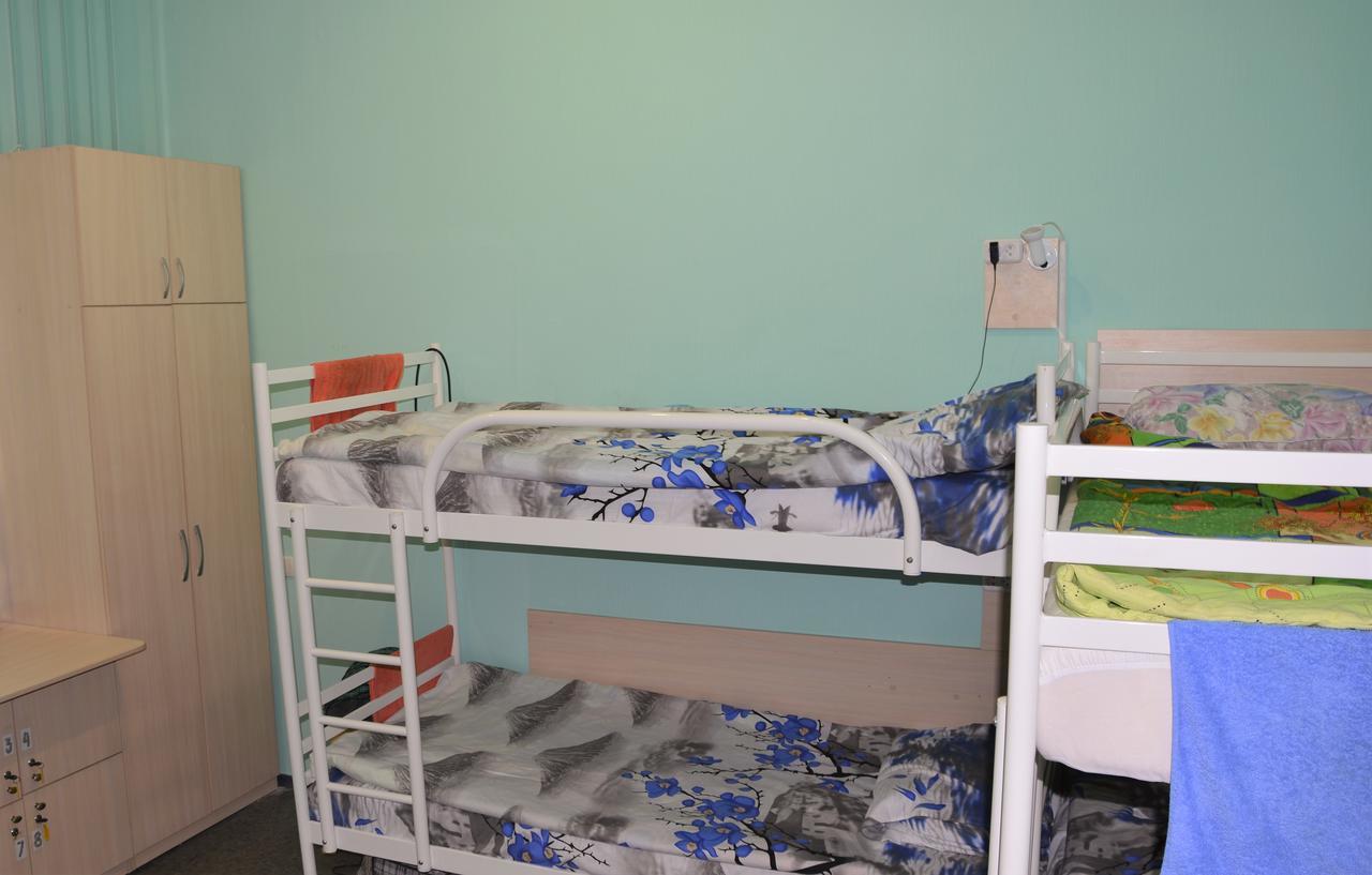 Vishnya Hostel Dnipro Exteriör bild
