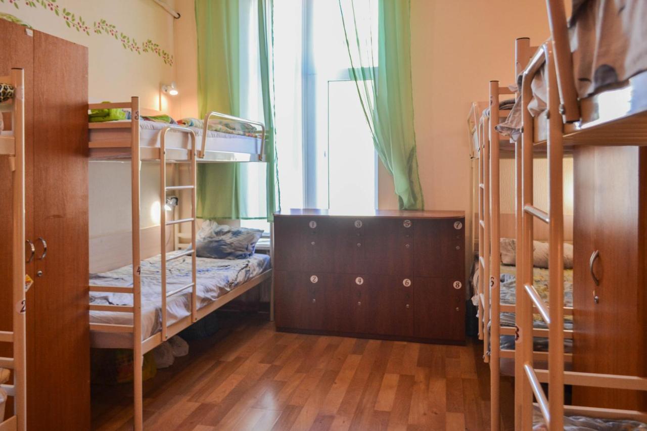Vishnya Hostel Dnipro Exteriör bild
