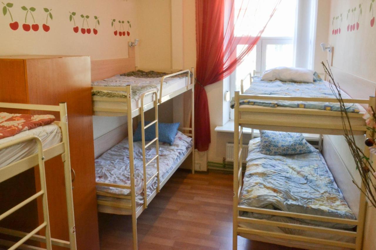 Vishnya Hostel Dnipro Exteriör bild